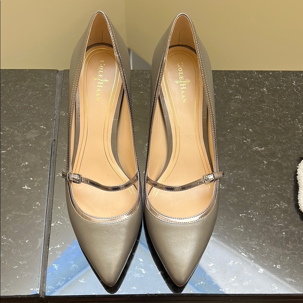 Cole Haan Women's Gray Pumps